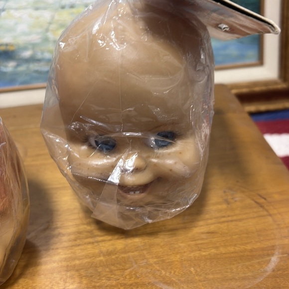 Vintage Crafting Doll Heads - Picture 3 of 5